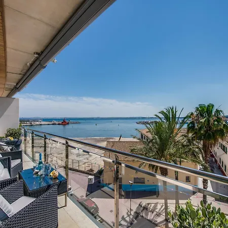 Modern In Port d'Alcúdia